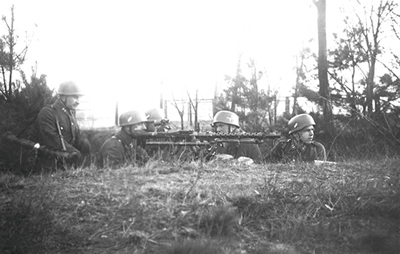 MG 34 na stanowisku bojowym.